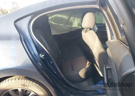 2021 Mazda Mazda3 2.5 S from USA, damaged, VIN 3MZBPAAL5MM254015